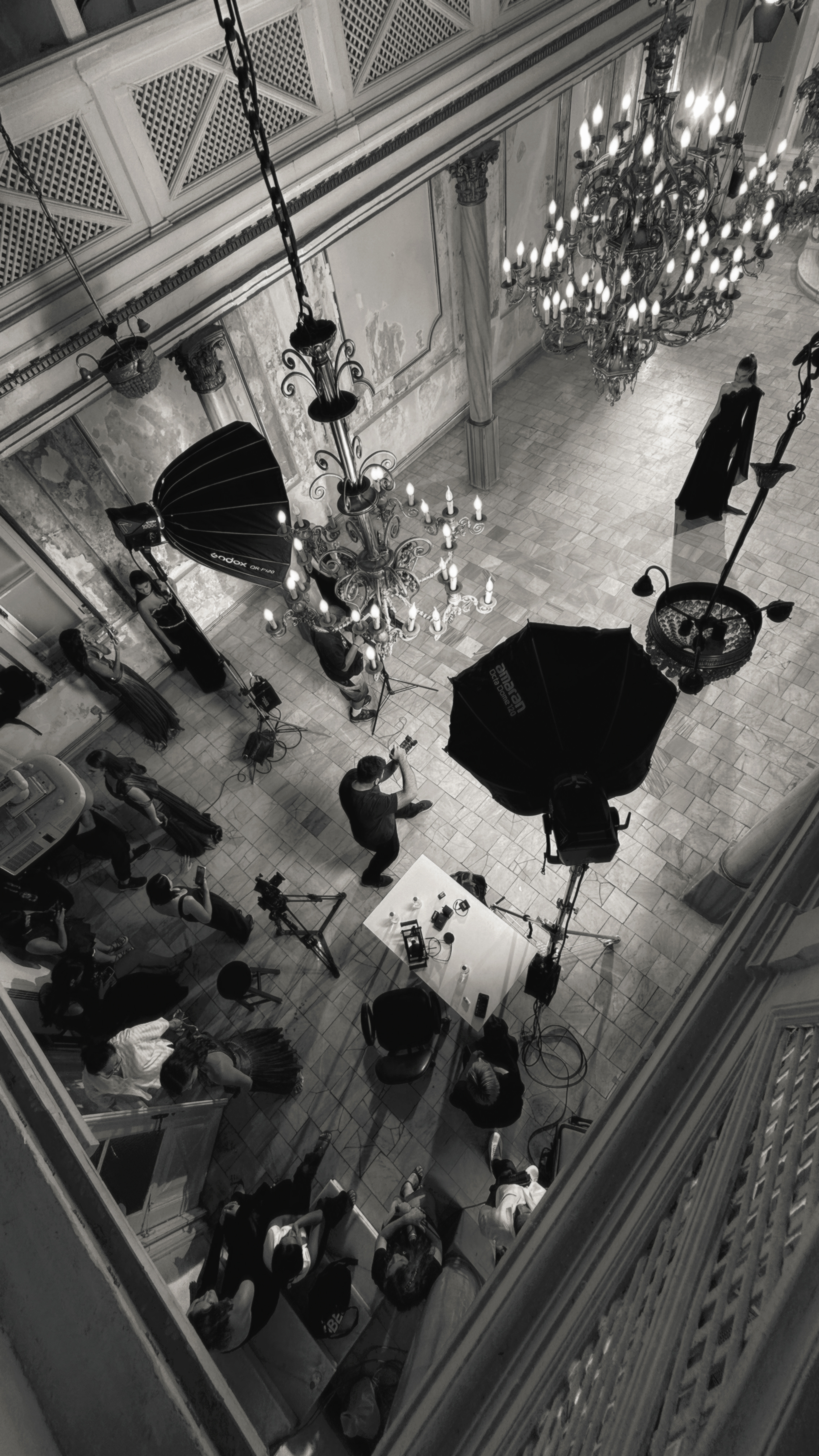 Siyah-beyaz moda portresi